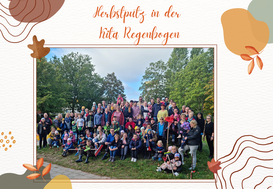 Eine große Gruppe von Menschen steht zusammen im Freien während einer Herbstveranstaltung in der Kita Regenbogen.