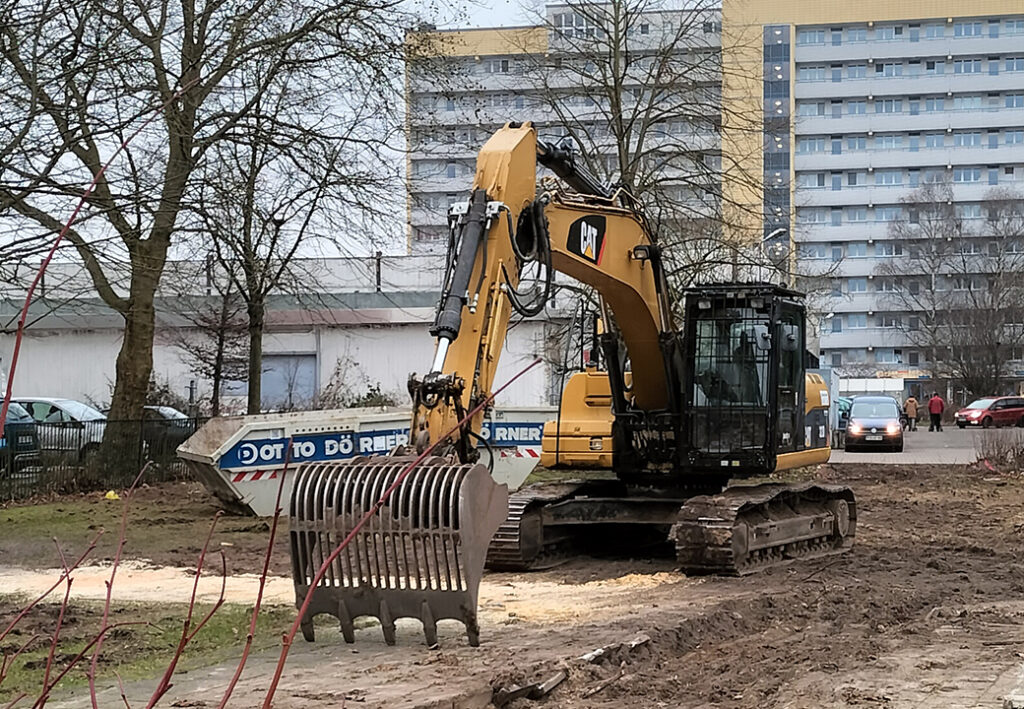 Bagger auf Baustelle