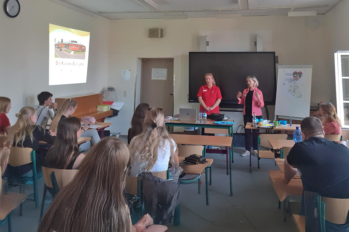 Präsentation in einem Klassenraum