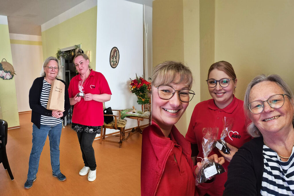 Mehrere Frauen l&auml;cheln und halten Geschenke in einem Raum.