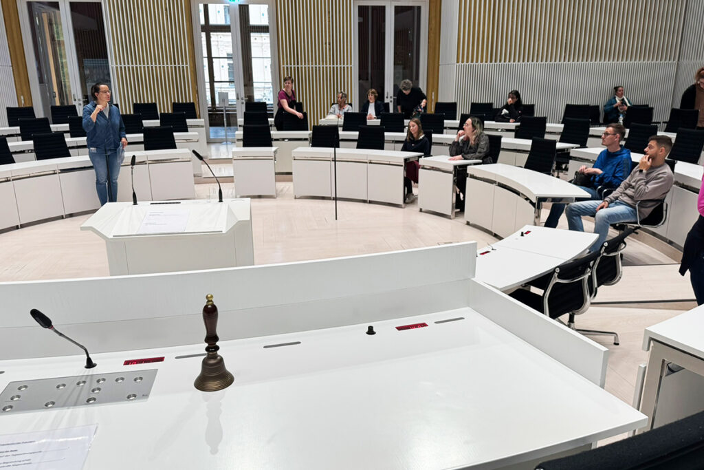 Menschen im Landtag von Mecklenburg-Vorpommern