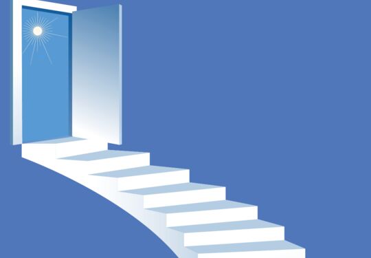 Grafik einer weißen Treppe, die zu einer offenen Tür führt, durch die Sonnenlicht scheint.